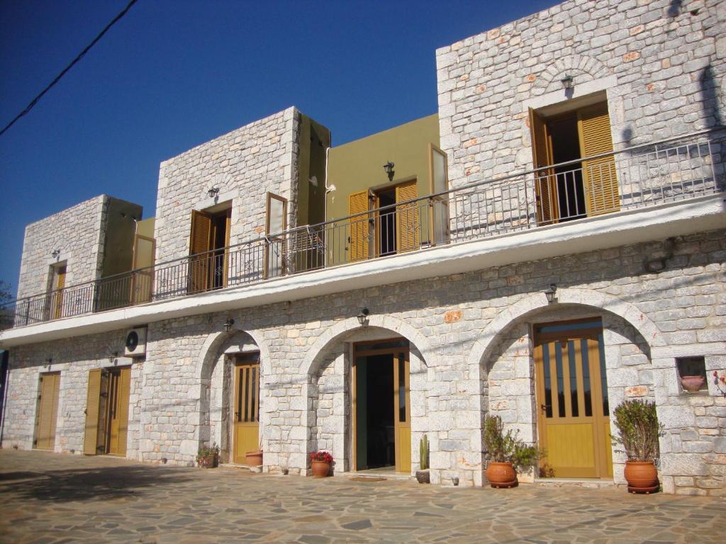 Kafiona Guesthouse Pírgos Dhiroú Extérieur photo